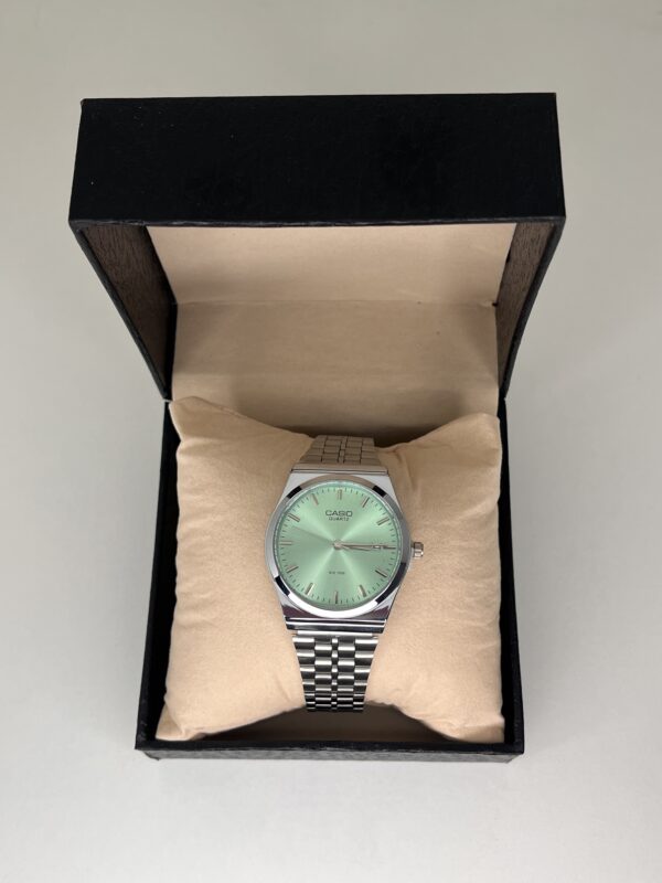 Casio Quartz Vintage – Cadran Vert Clair