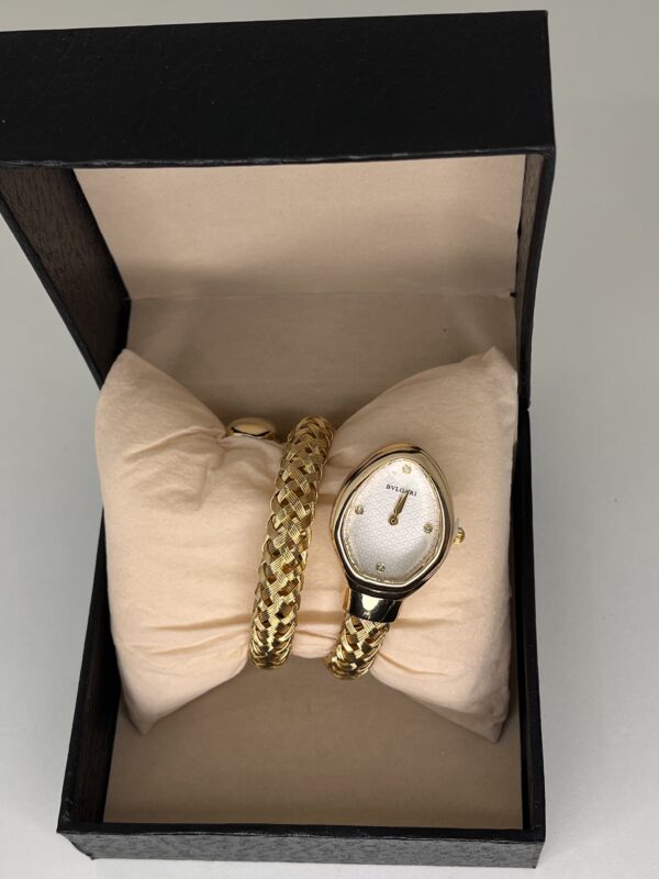 Bvlgari Serpenti Or –Élégance Féminine Cadran Blanc Nacré