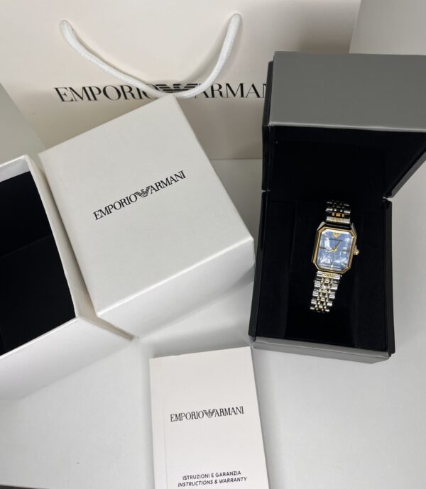 Emporio Armani – Rectangulaire Bicolore Cadran Bleunacré