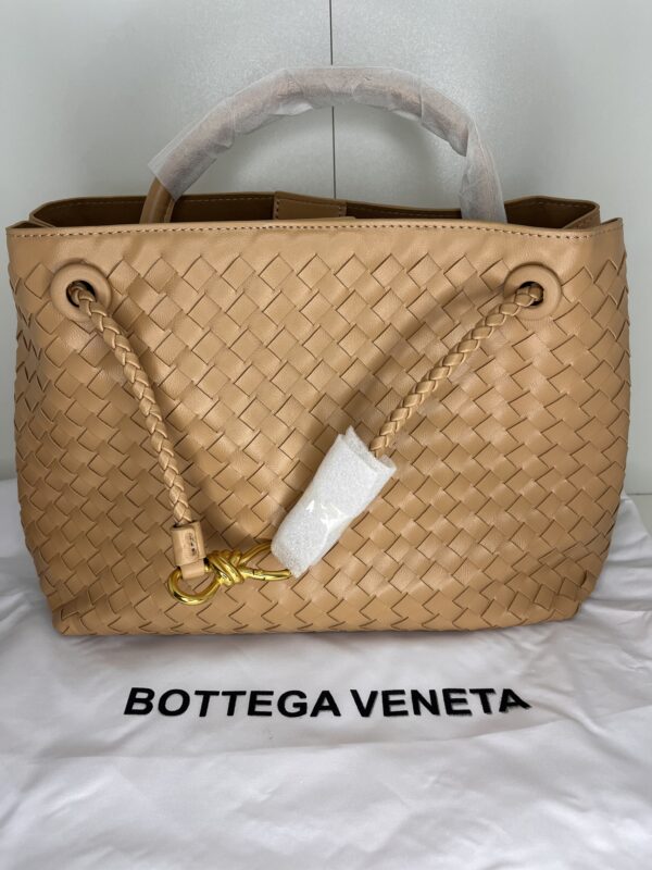 Bottega Veneta – Cabas Intrecciato en Cuir Beige