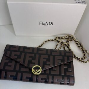 pochette motif marron fendi