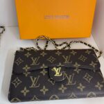 pochette lv